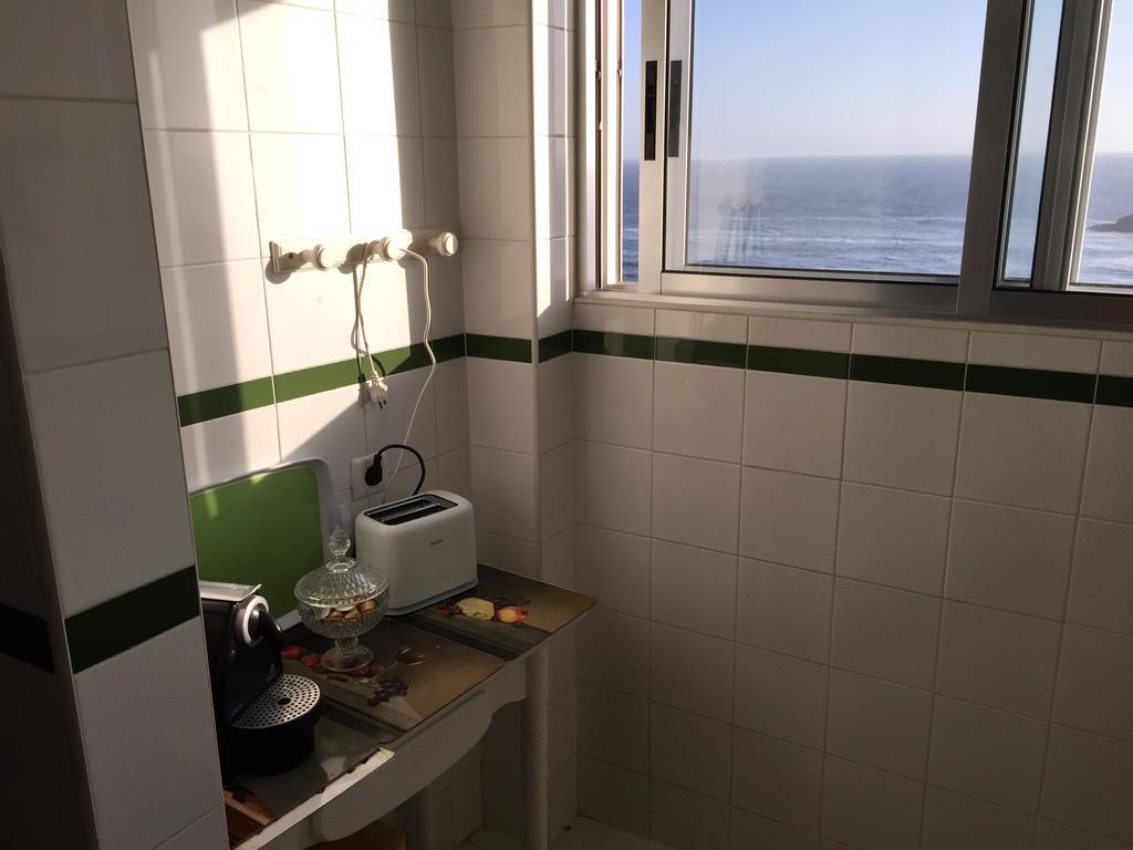 Flat with the sea view Lägenhet OOporto Exteriör bild